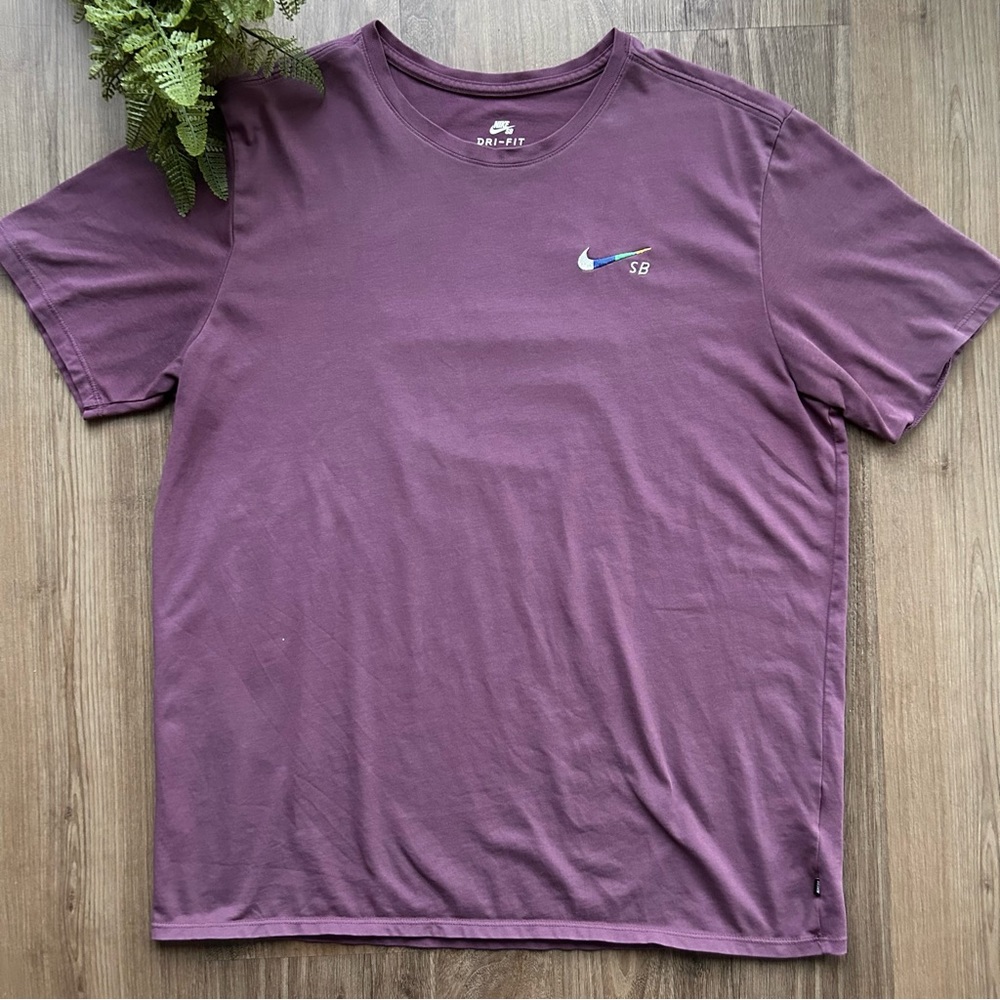 Embroidered Nike SB “Engineered for Everywhere” Tee - XL